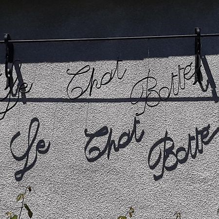 Chambre D'Hotes Le Chat Botte Espédaillac Exteriér fotografie
